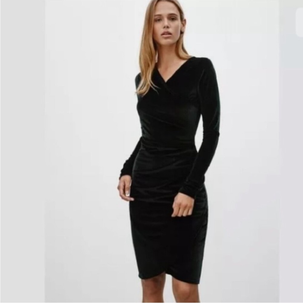 Aritzia Wilfred Black Long Sleeve Dress